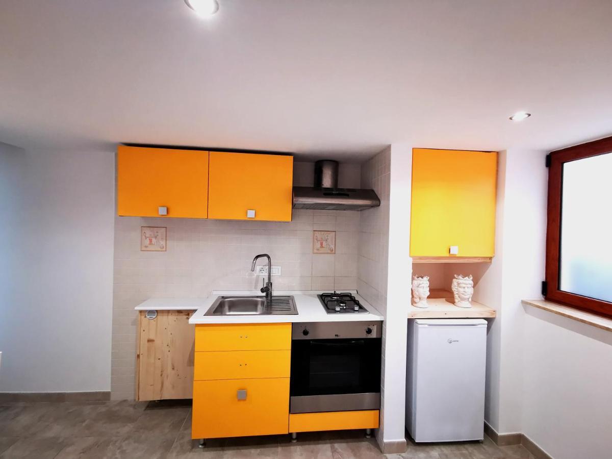 Guru House B&B Apartments Milazzo Eksteriør bilde